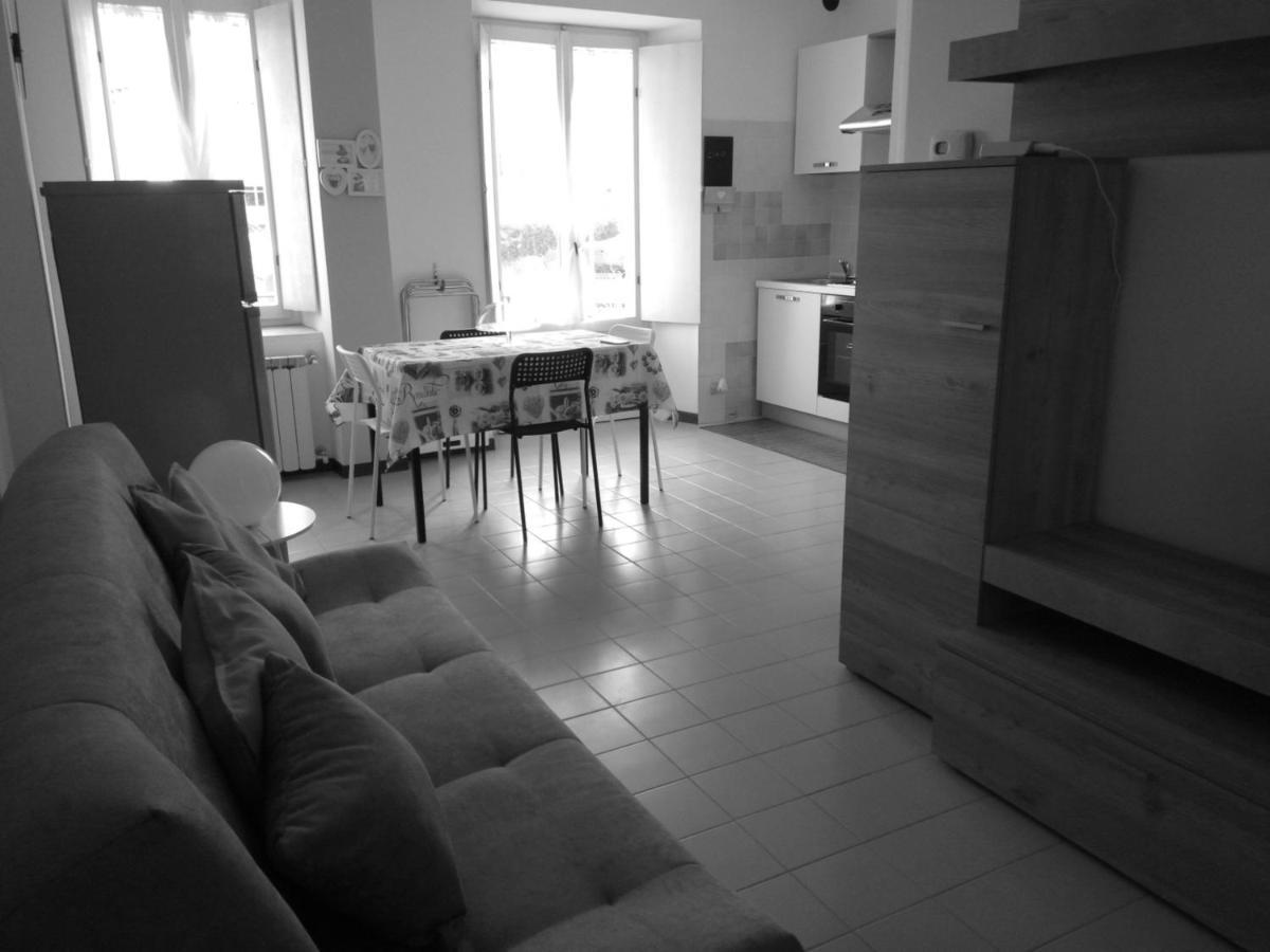 Tra La Stazione E Il Lago Apartment Verbania Exterior photo