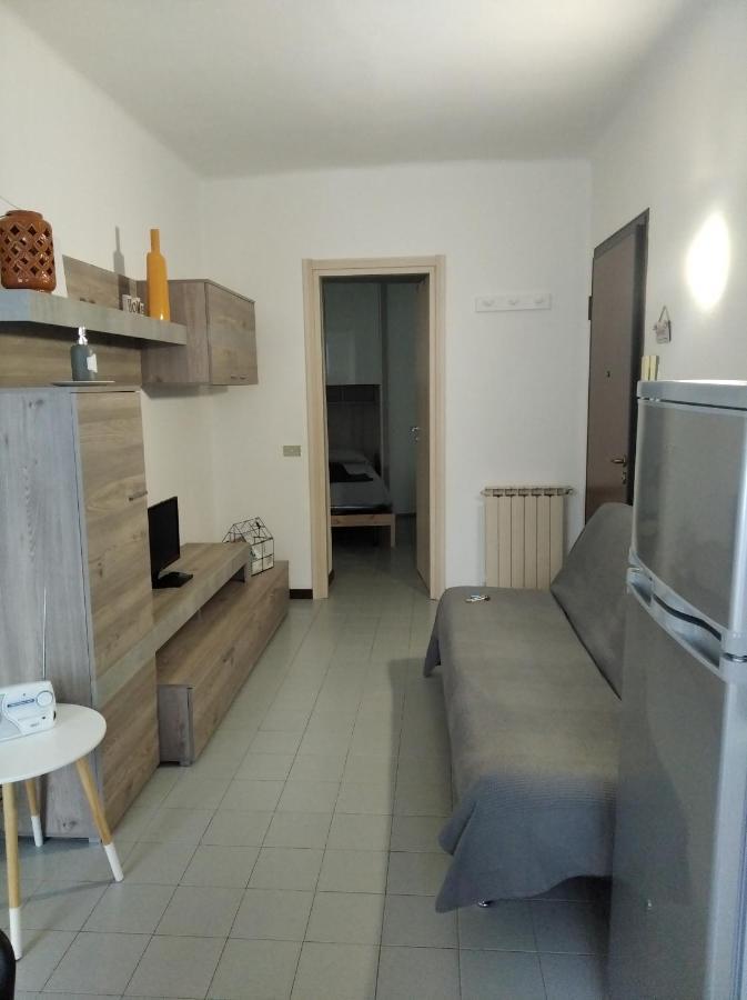 Tra La Stazione E Il Lago Apartment Verbania Exterior photo